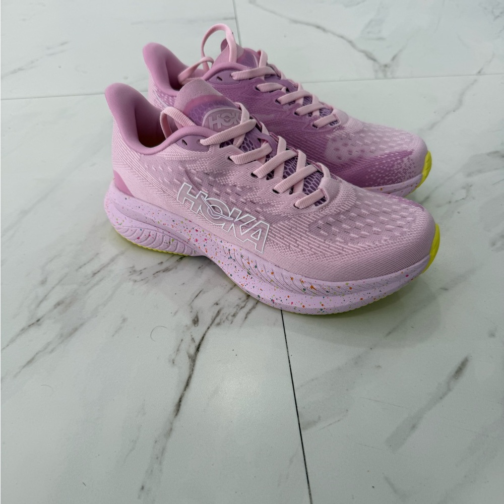 Hoka One Mach 6 Women’s Running Shoe Size 6.5B, 7.5B
